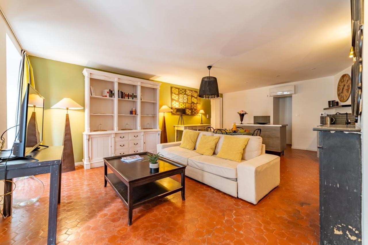 L'Envoutement Provencal Au Coeur De L'Ecusson - Une Nuit A Nimes Exterior photo